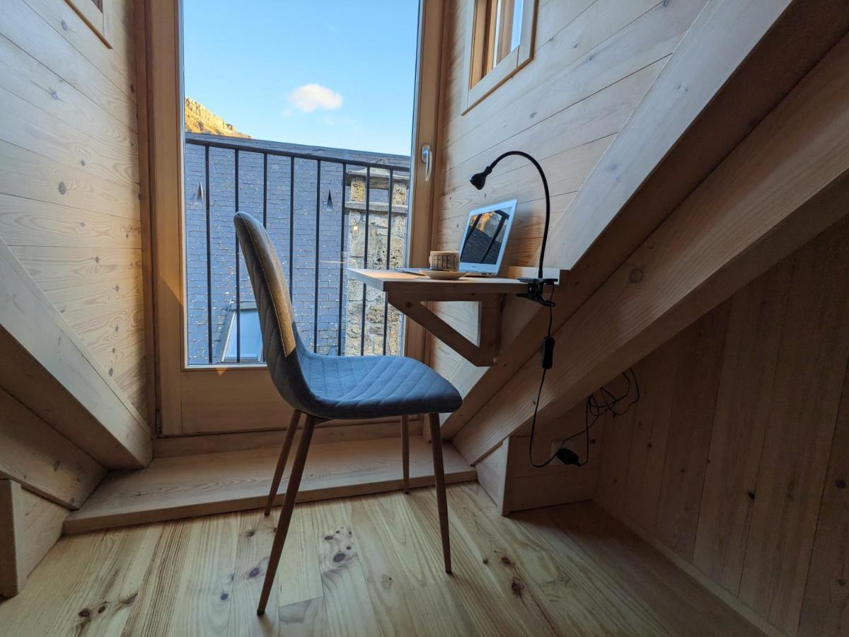 Nornore: Una Casa Especial En La Montana Piedrafita de Jaca Exterior foto