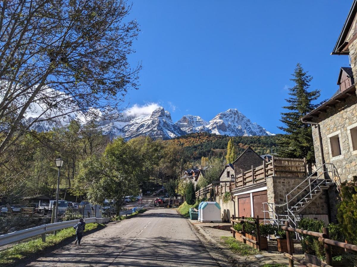 Nornore: Una Casa Especial En La Montana Piedrafita de Jaca Exterior foto